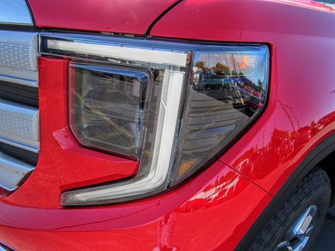 New 2026 GMC Sierra 1500 SLE w/ X31 Off-Road Package image 12
