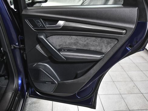 Used 2018 Audi SQ5 Premium Plus w/ Navigation Package image 15