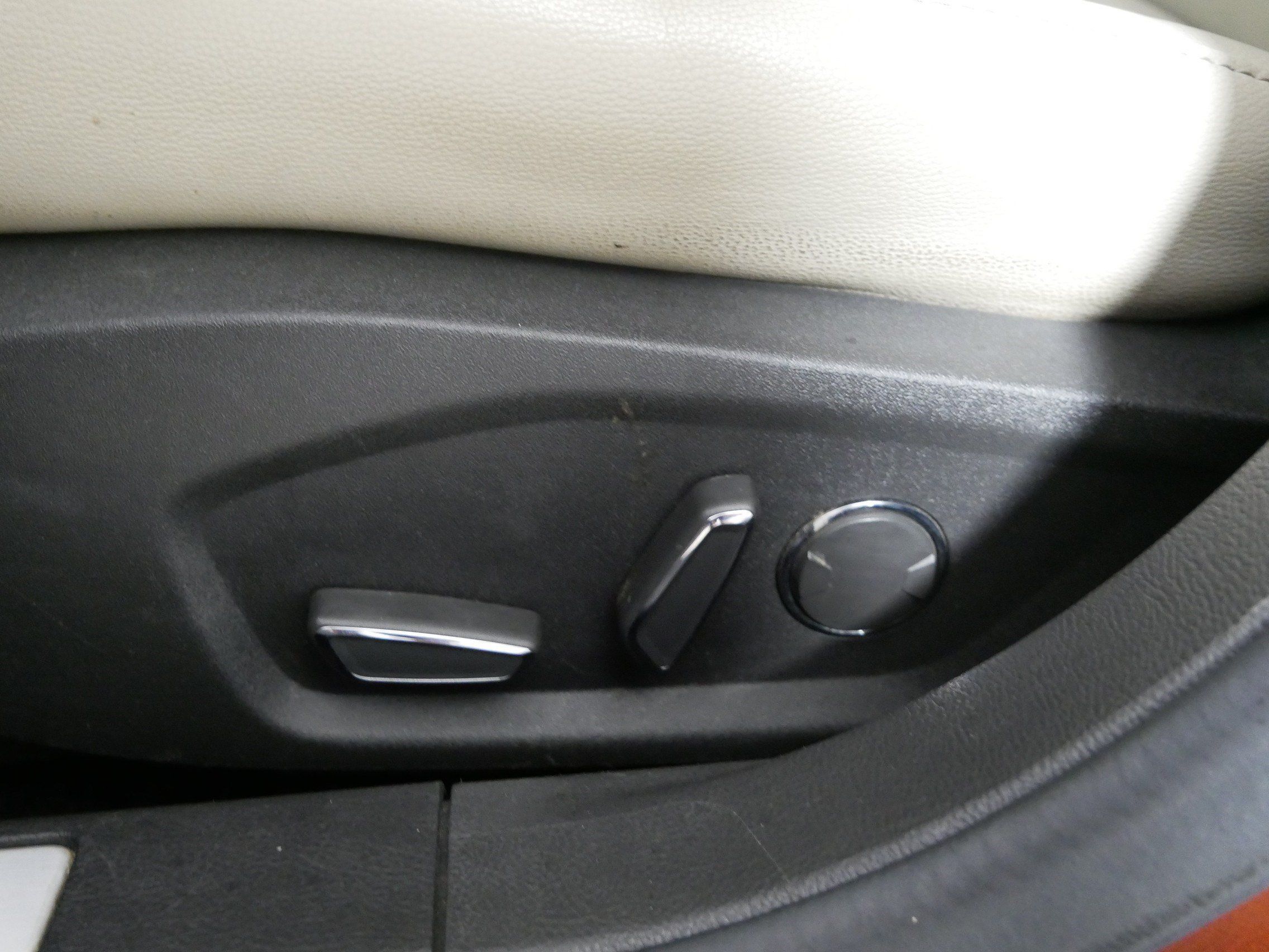 Used 2016 Ford Fusion Titanium FWD image 20