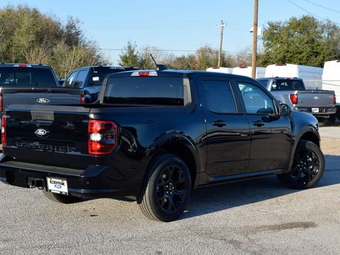 New 2026 Ford Maverick Lobo image 6