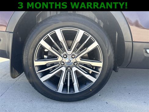 Used 2018 Ford Explorer Platinum image 34