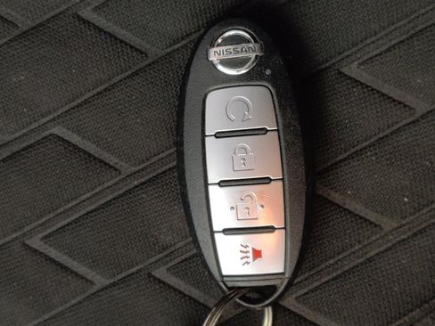 Used 2021 Nissan Kicks SV image 32