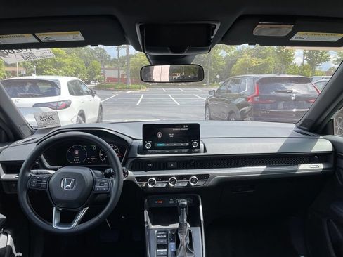 Used 2025 Honda CR-V EX-L image 5