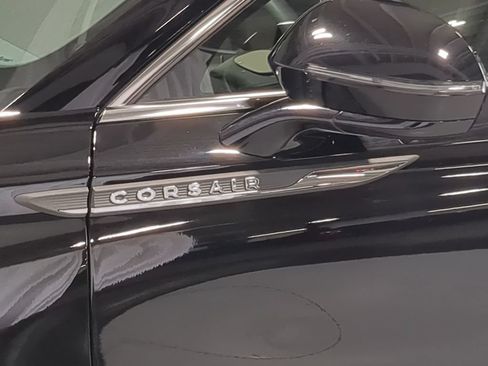 Used 2023 Lincoln Corsair AWD w/ Equipment Group 101A image 13