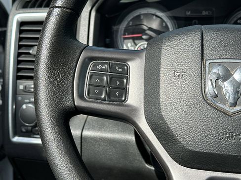 Used 2022 RAM 1500 Classic SLT w/ Protection Group AWD/4WD image 13