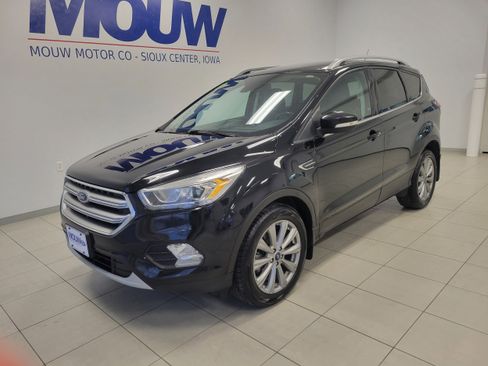 Used 2017 Ford Escape Titanium AWD/4WD image 2