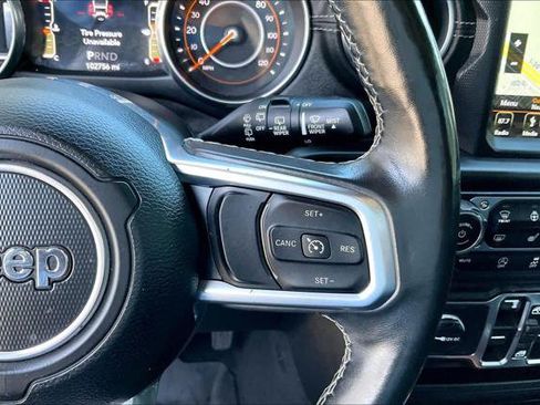 Certified 2018 Jeep Wrangler Unlimited Sahara AWD/4WD image 21