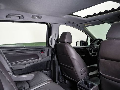 Used 2019 Honda Odyssey EX-L image 16