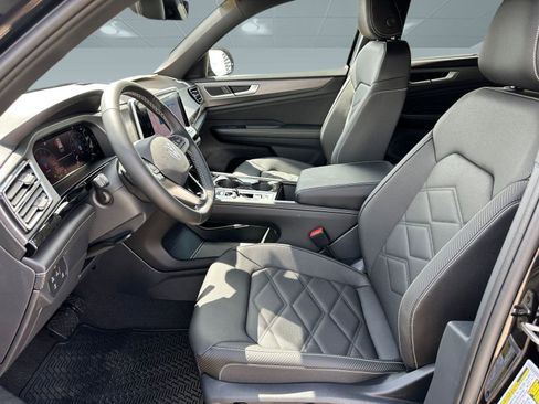 New 2026 Volkswagen Atlas Cross Sport SE image 4