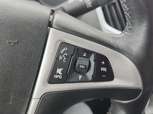 Used 2015 GMC Terrain SLE image 16