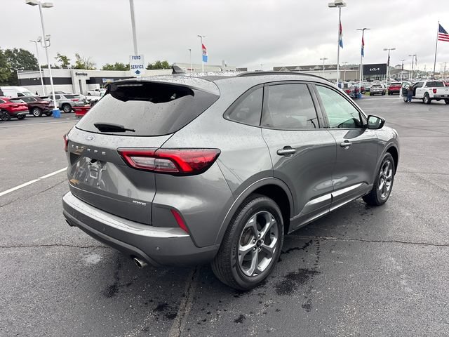 Certified 2023 Ford Escape ST-Line w/ Tech Pack #1 AWD/4WD image 7