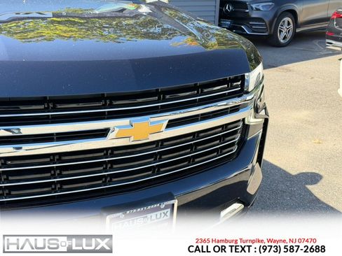Used 2021 Chevrolet Suburban LT AWD/4WD image 7