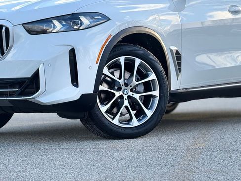 New 2026 BMW X5 xDrive40i image 2