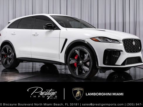 Used 2024 Jaguar F-PACE SVR image 1