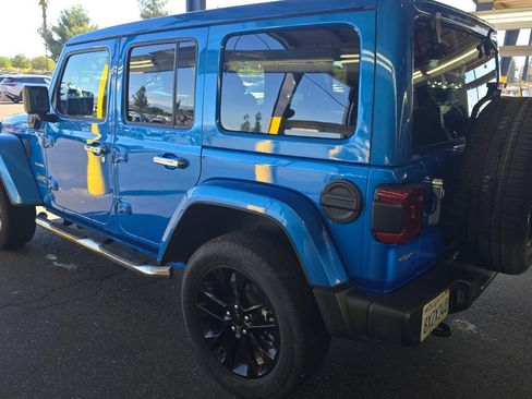 Used 2021 Jeep Wrangler Unlimited Sahara w/ Safety Group image 6