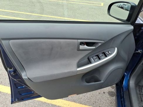 Used 2011 Toyota Prius Two image 16