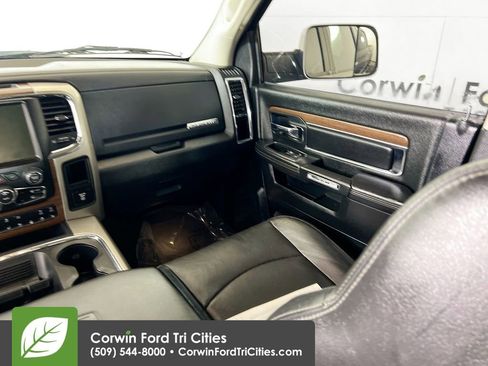 Used 2016 RAM 1500 Laramie w/ Convenience Group image 24