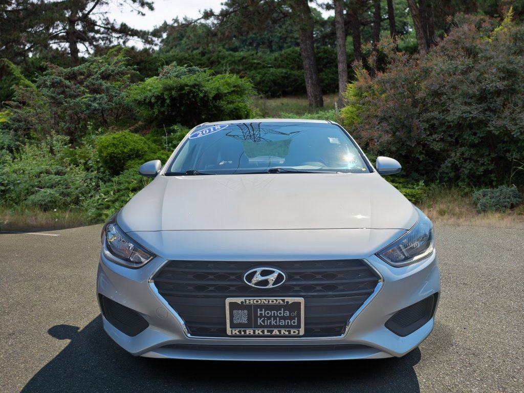 Used 2018 Hyundai Accent SE FWD image 2