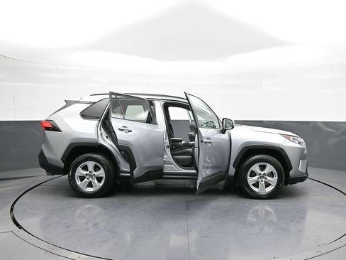 Certified 2021 Toyota RAV4 XLE image 40