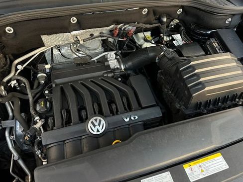 Used 2022 Volkswagen Atlas Cross Sport SE w/ Panoramic Sunroof Package image 38