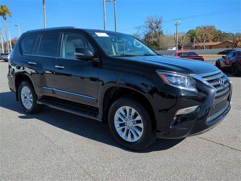 Used 2018 Lexus GX 460 Premium w/ Premium Package image 2