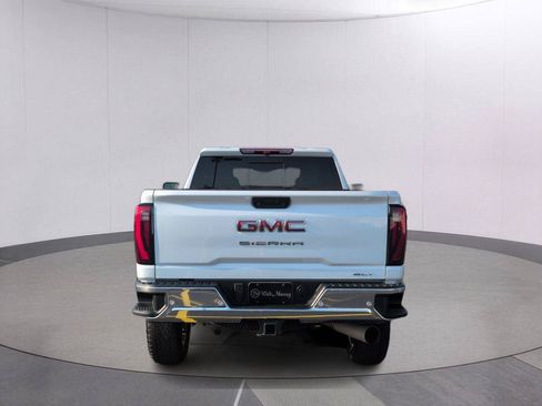 Used 2026 GMC Sierra 2500 SLT w/ SLT Premium Package AWD/4WD image 4