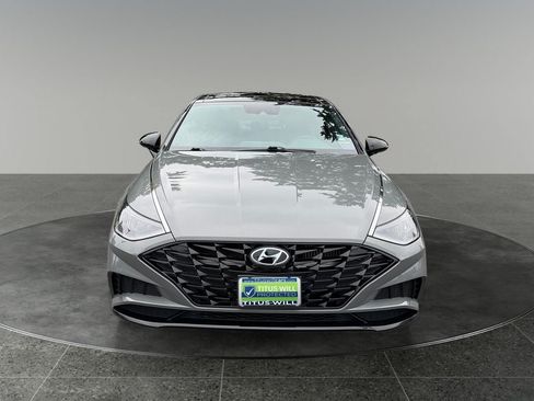 Used 2023 Hyundai Sonata SEL Plus FWD image 2