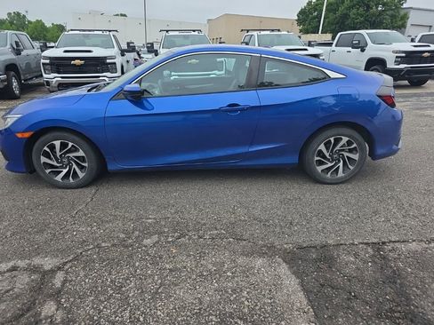 Used 2018 Honda Civic LX image 2