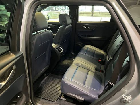 Used 2023 Chevrolet Blazer RS w/ Enhanced Convenience Package image 18