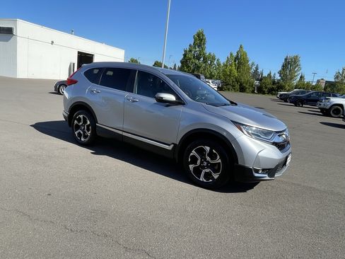 Used 2018 Honda CR-V Touring image 7