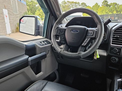 Used 2016 Ford F150 XLT w/ Equipment Group 301A Mid RWD image 9