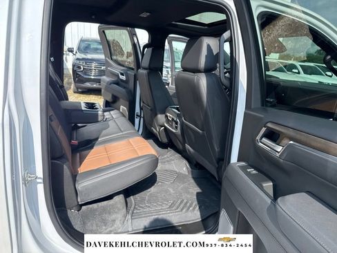 Used 2025 Chevrolet Silverado 1500 High Country w/ High Country Premium Package AWD/4WD image 26