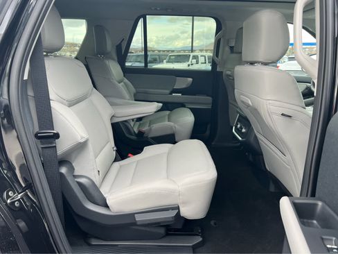 New 2026 Ford Expedition Max Active image 28