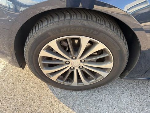 Used 2017 Buick LaCrosse Preferred image 10