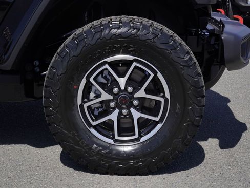 New 2026 Jeep Wrangler Unlimited Rubicon AWD/4WD image 10