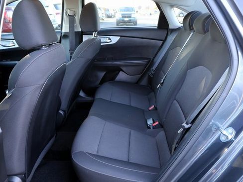 Used 2024 Kia Forte LXS w/ LXS Technology Package image 21