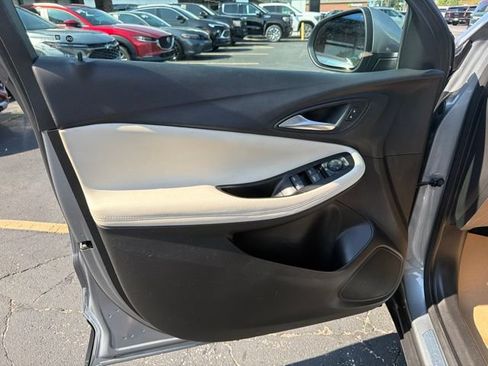 Used 2023 Buick Encore GX Preferred w/ Cold Weather Comfort Package FWD image 11