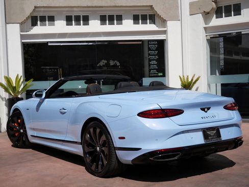 Used 2026 Bentley Continental GT Azure AWD/4WD image 3