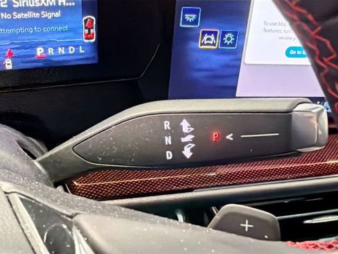 Certified 2024 Chevrolet Traverse RS image 16