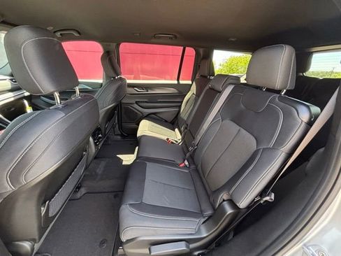 New 2026 Jeep Grand Cherokee L Laredo AWD/4WD image 11