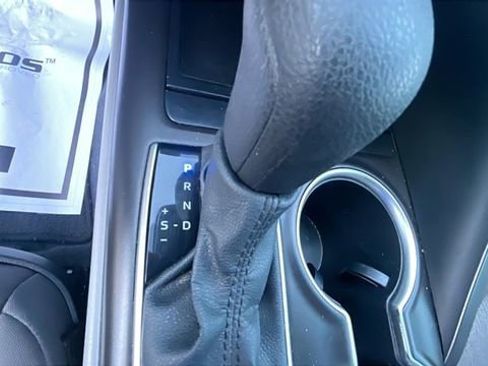 Used 2022 Toyota Camry LE image 22