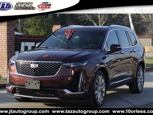 Used 2023 Cadillac XT6 Premium Luxury w/ Technology Package AWD/4WD image 3
