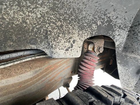 Used 2003 HUMMER H2 w/ Preferred Equipment Group image 42