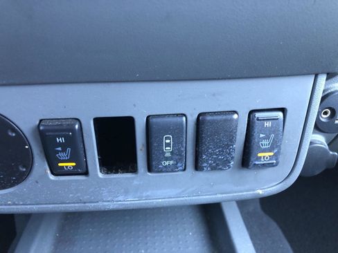 Used 2021 Nissan Frontier SV image 19