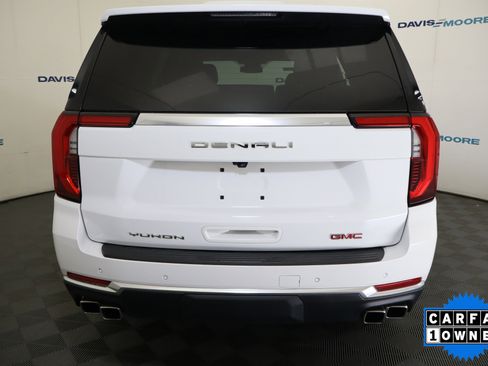 Used 2025 GMC Yukon Denali AWD/4WD image 8