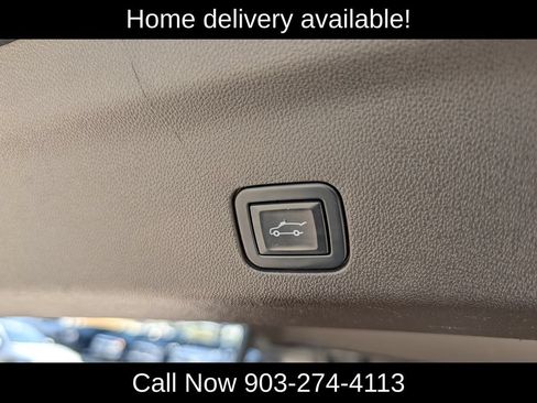 Used 2021 GMC Yukon Denali w/ Denali Premium Package RWD image 36