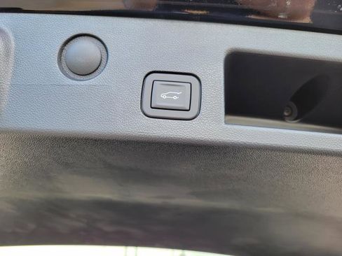 New 2026 Chevrolet Equinox LT FWD image 24