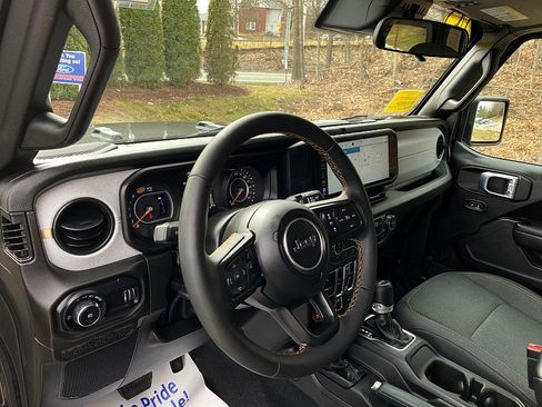 Used 2024 Jeep Wrangler Willys image 20