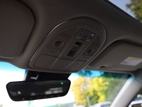 Used 2018 Genesis G80 3.8 w/ Option Group 02 image 27