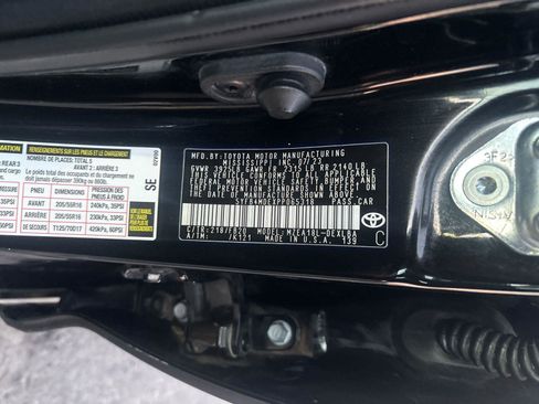 Used 2023 Toyota Corolla LE image 29